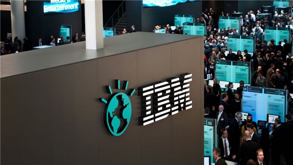 IBM宣布搭載全新云服務器